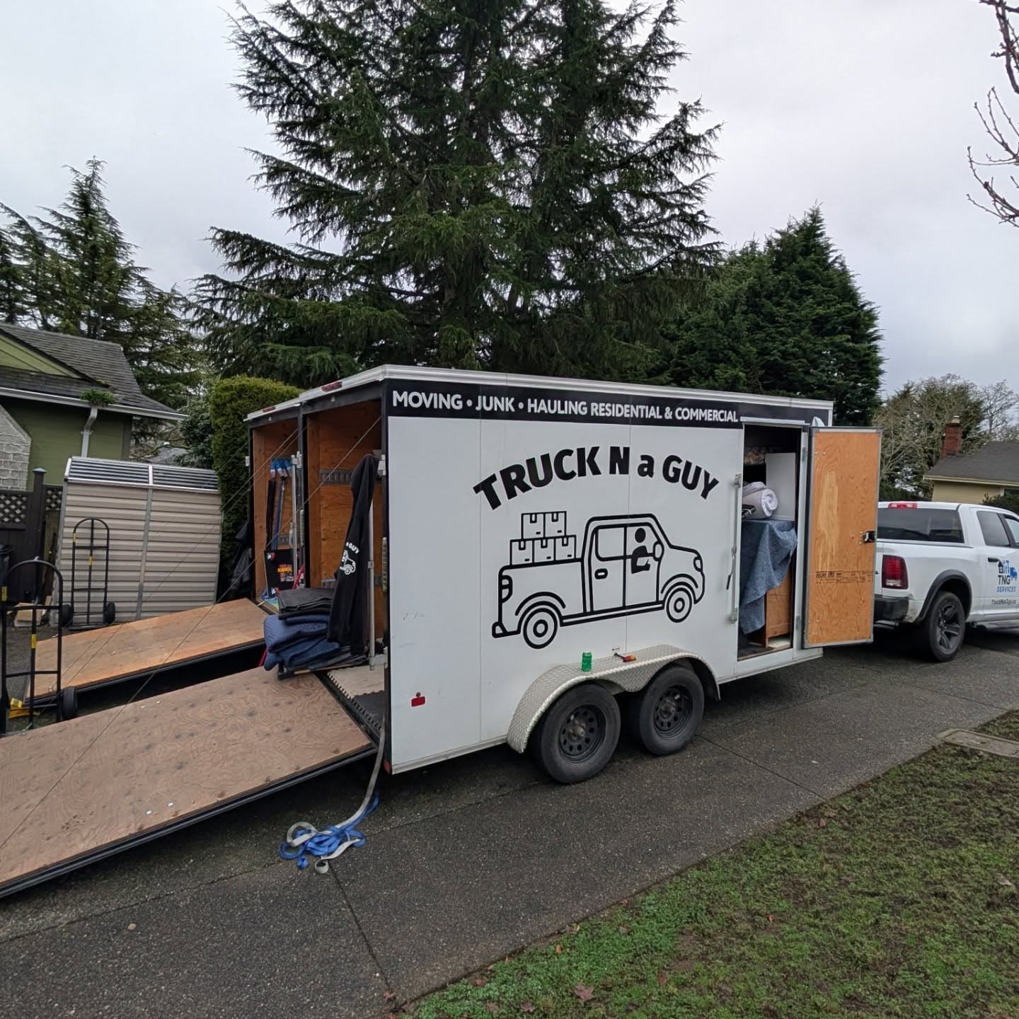 TruckNaGuy professional crew